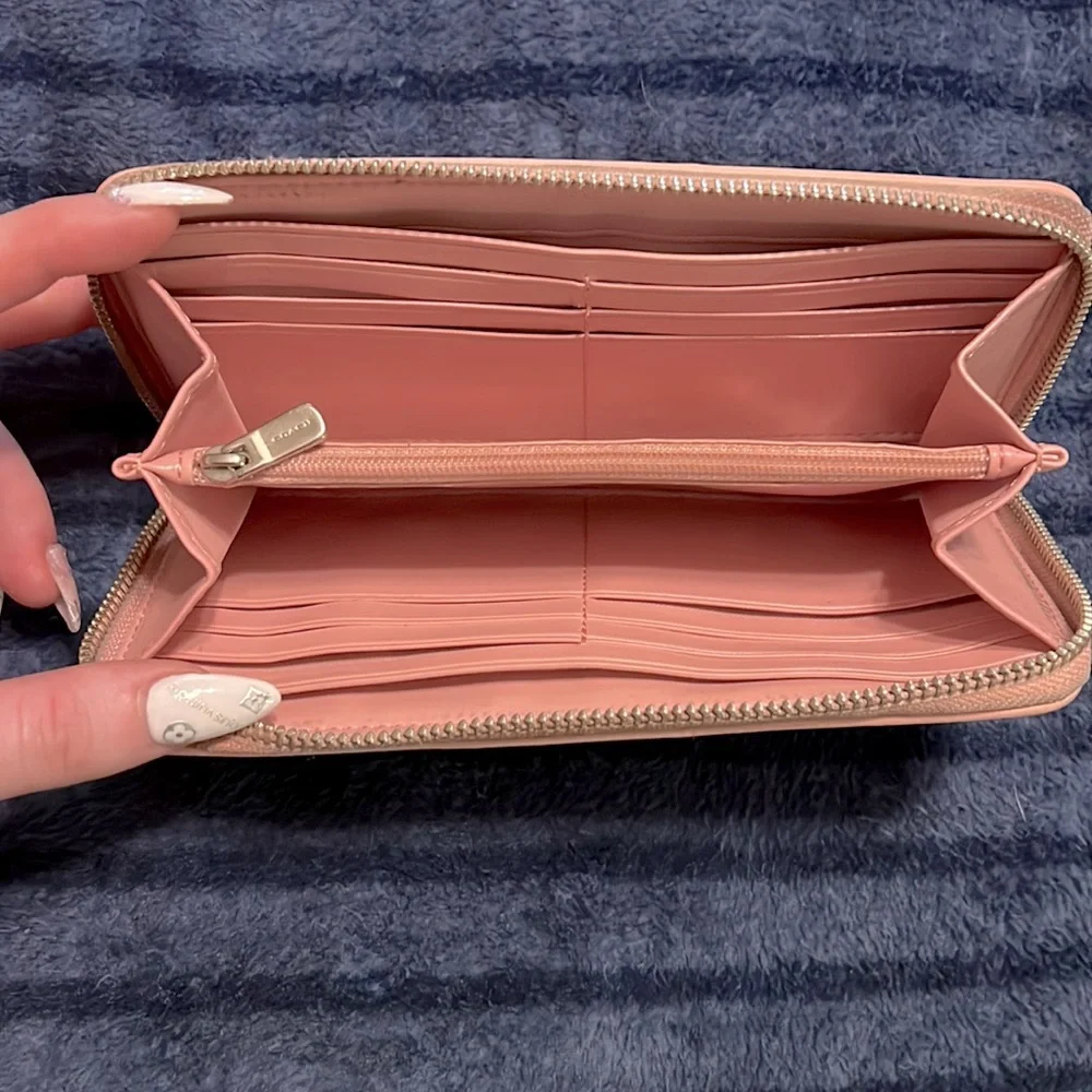 Coach Accordion Wallet - Picture 3 of 7